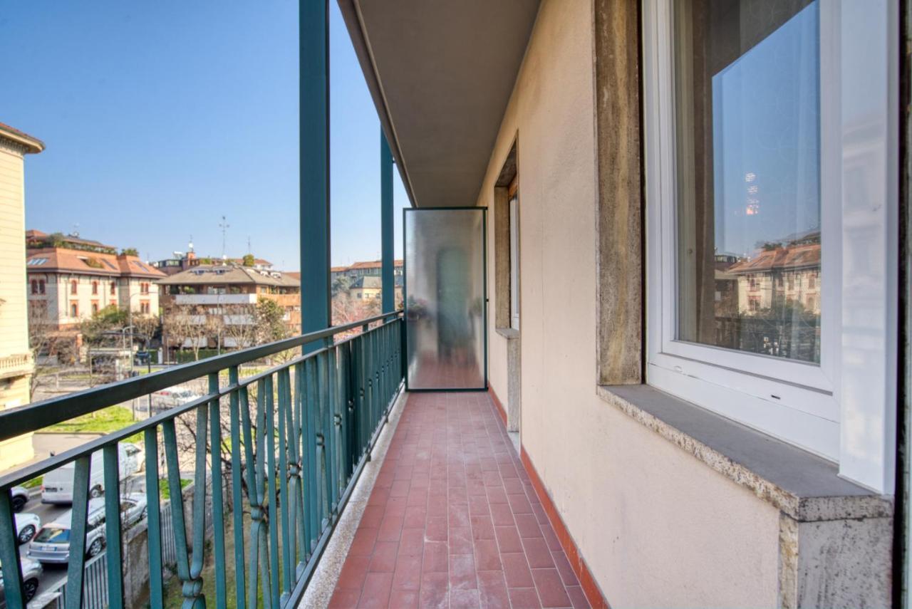 Caseospitali - Casa Janas, Elegante Trilocale Per 5 In Zona Centrale Milan Exterior photo